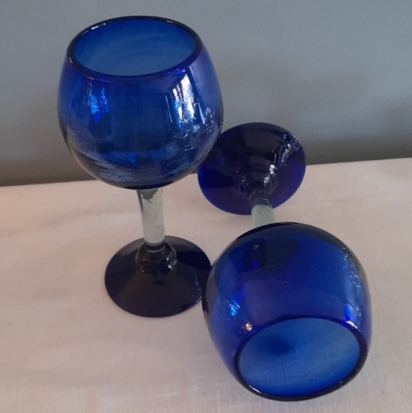 Pair of Handblown Cobalt Blue Wine Glasses - Picture 5 of 5